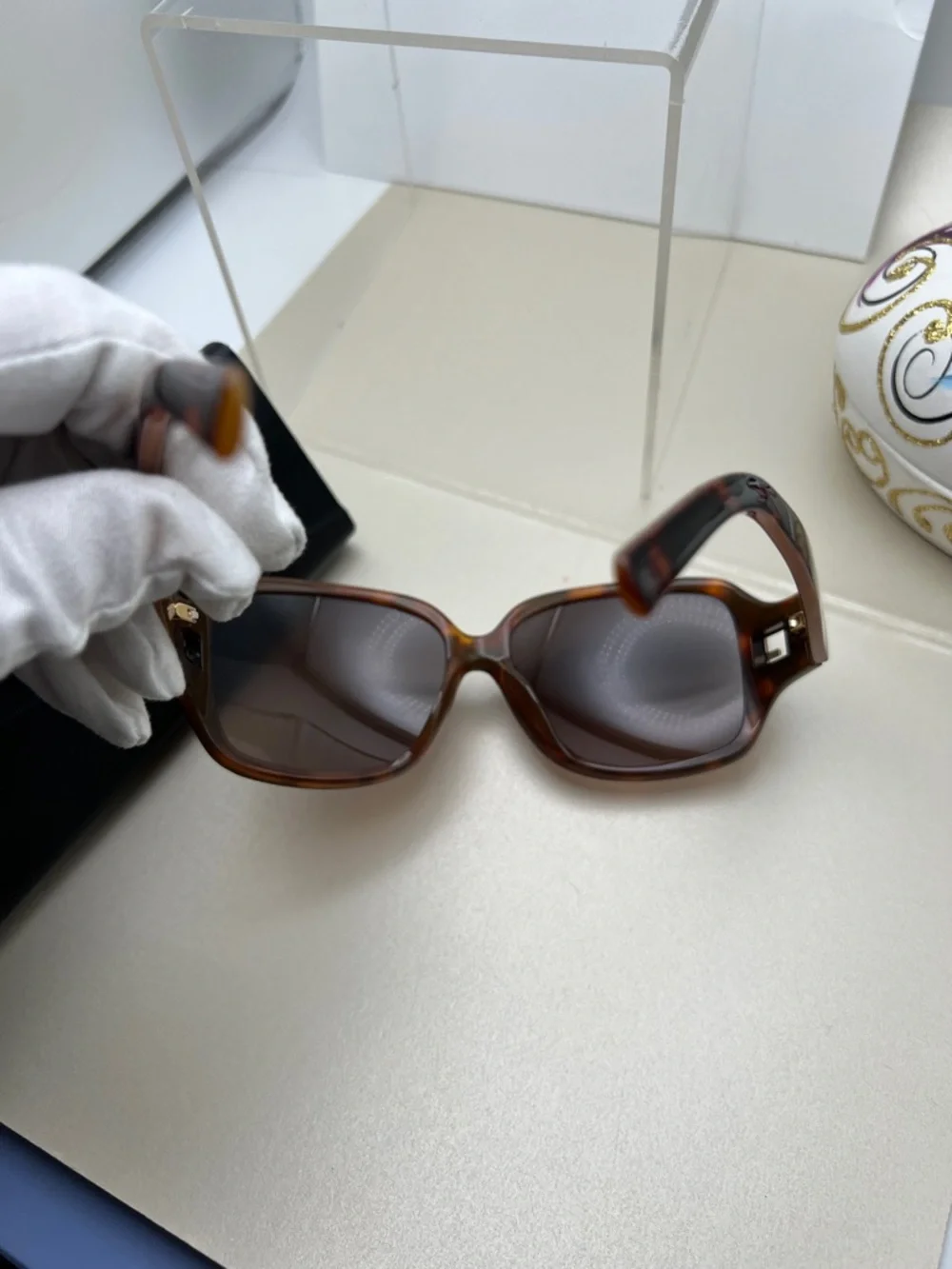 FENDI Tortoiseshell Oversized Women's Sunglasses Zucca FF Logo Brown Lenses - Picture 17 of 17